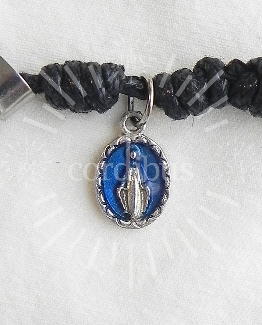 Dije "¿Quién como Dios?"