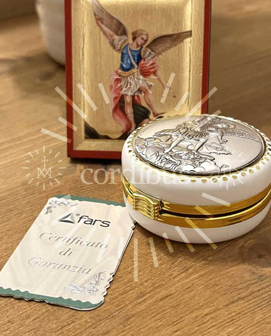 Estuche "San Miguel Arcángel blanco"