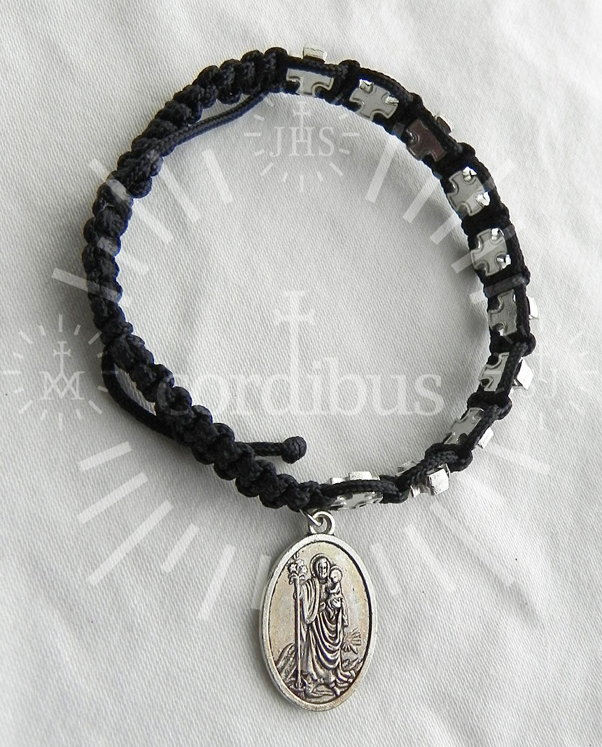 Brazalete "decenario San José terror de los demonios"