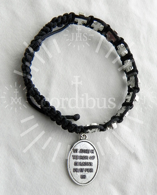 Brazalete "decenario San José terror de los demonios"