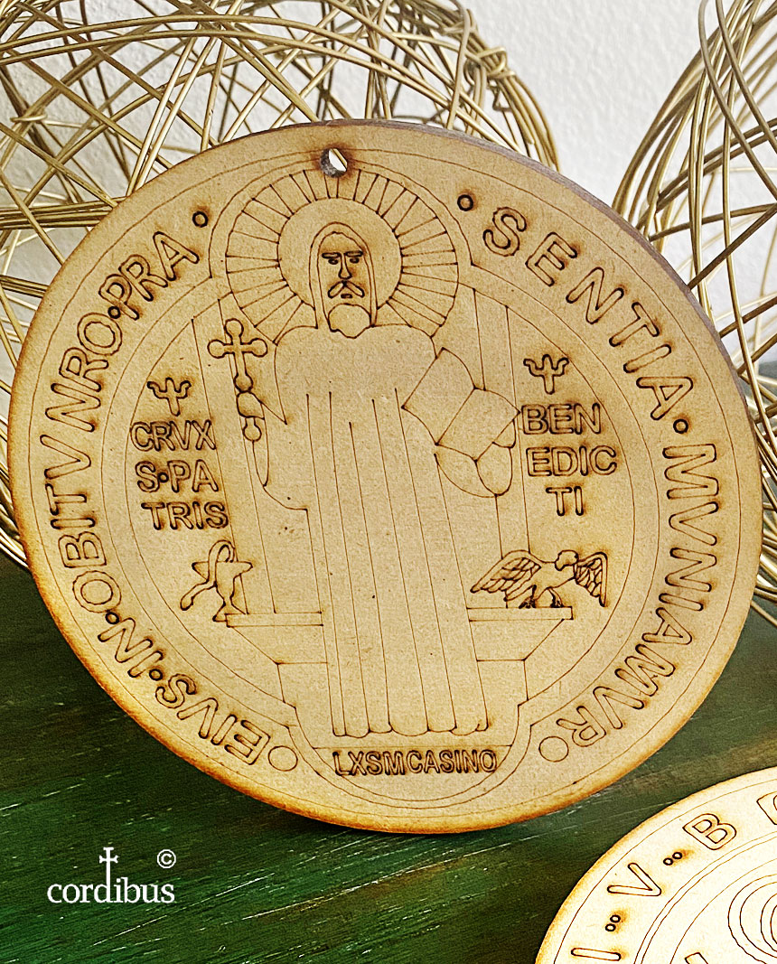 Medalla San Benito (Madera)